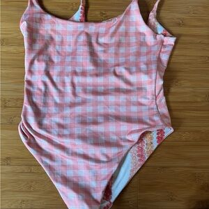 Stylish Pink Checkered Women's One Piece Swimsuit